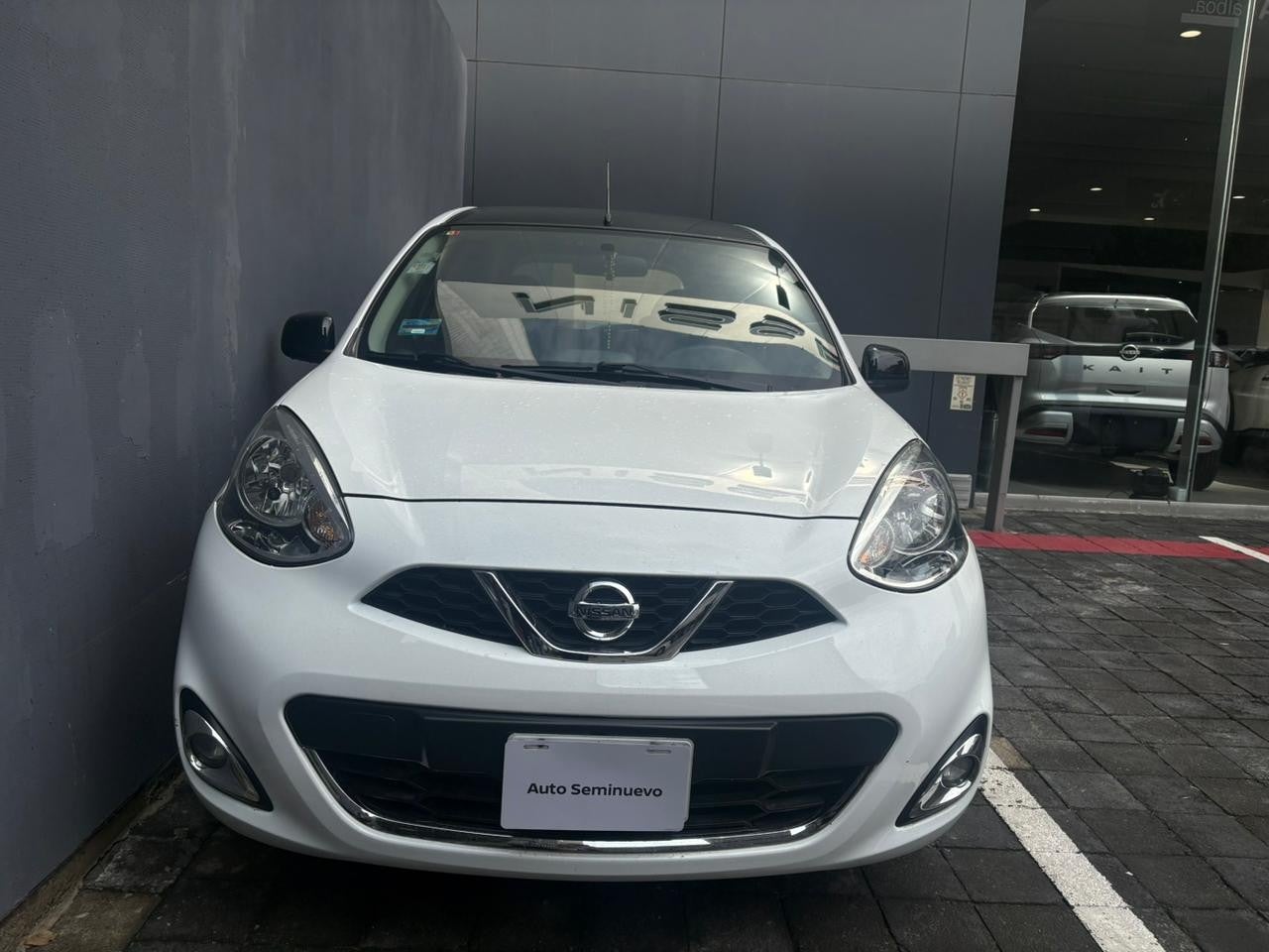 2020 Nissan MARCH EXCLUSIVE TA BI-TONO
