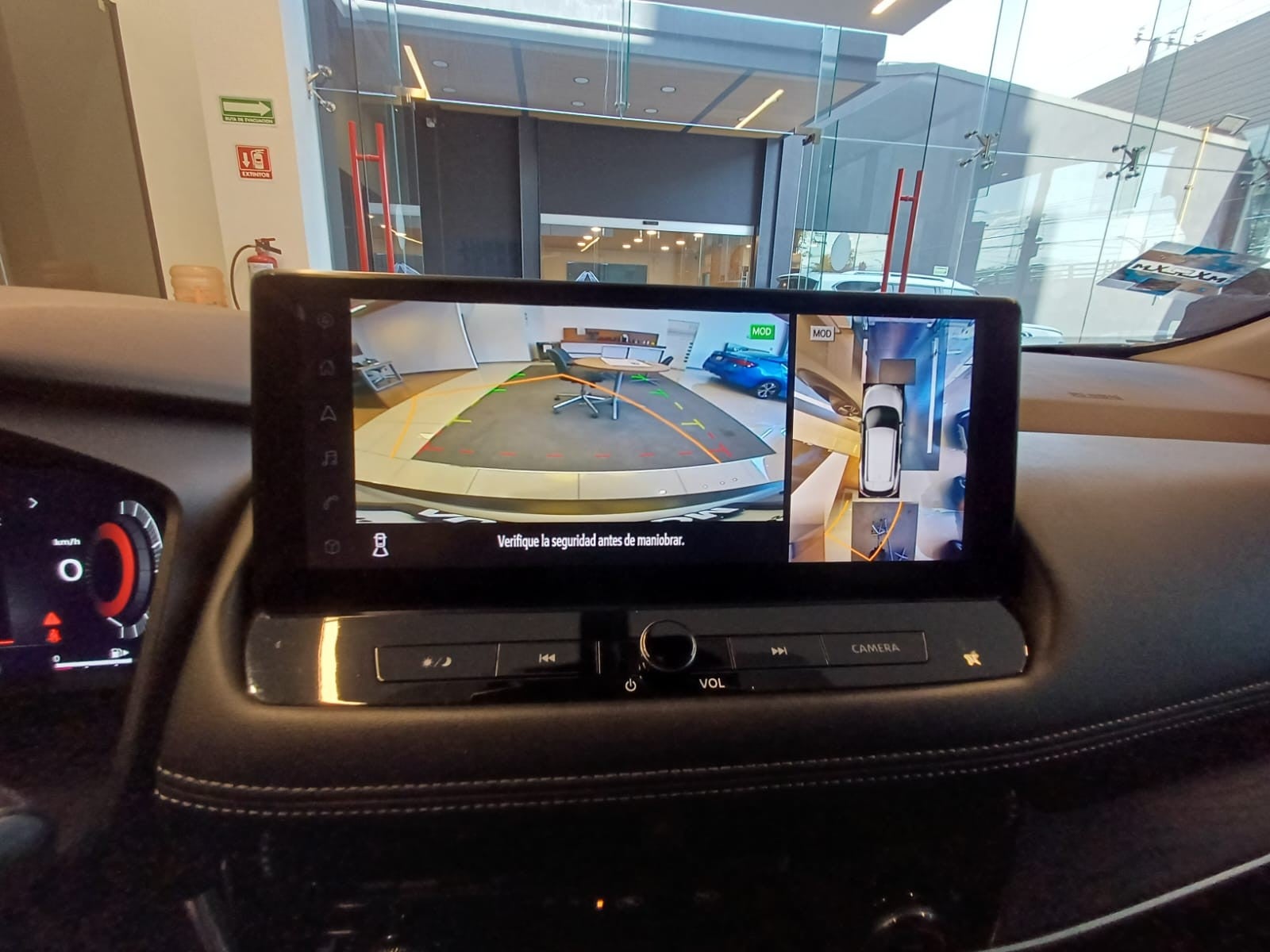 2024 Nissan X-TRAIL PLATINUM E-POWER 2 ROW 24