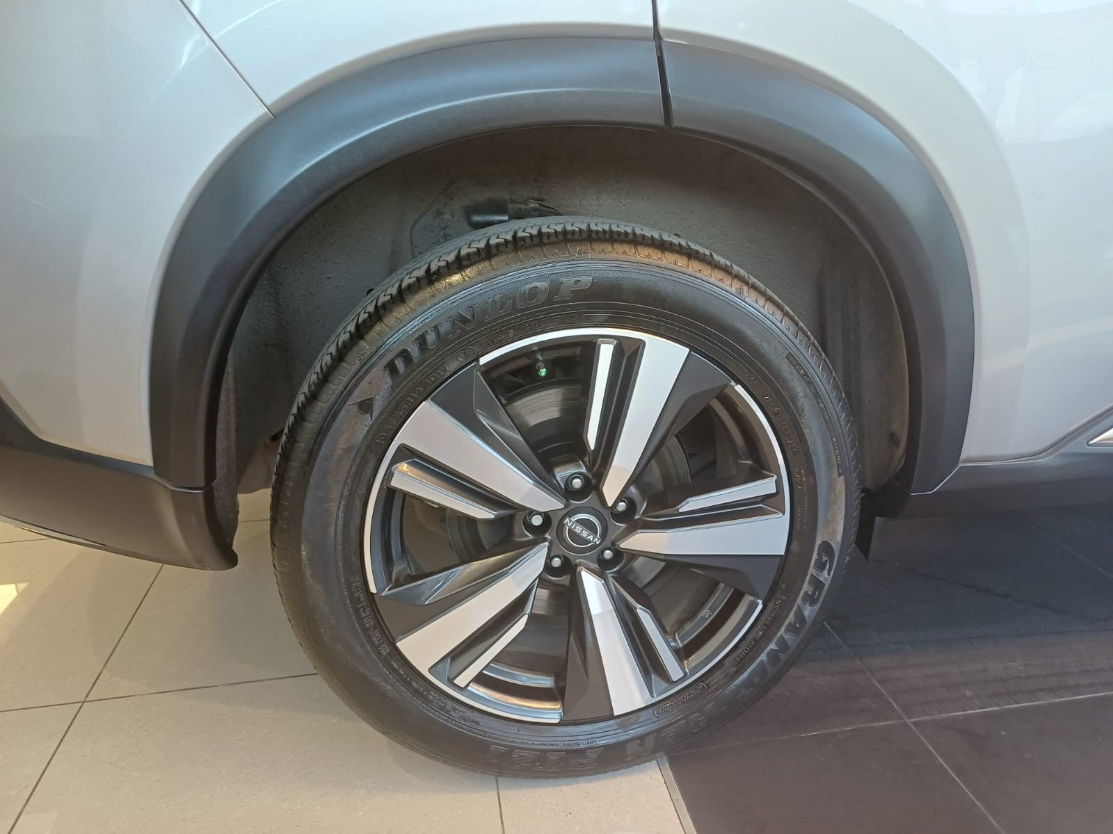 2024 Nissan X-TRAIL PLATINUM E-POWER 2 ROW 24